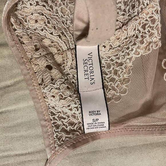 Body by Victoria Tan Sheer Lace Mesh Halter Bralette SP - Picture 4 of 4